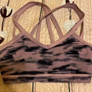 Lululemon Water Bound Bra Size 4 like new